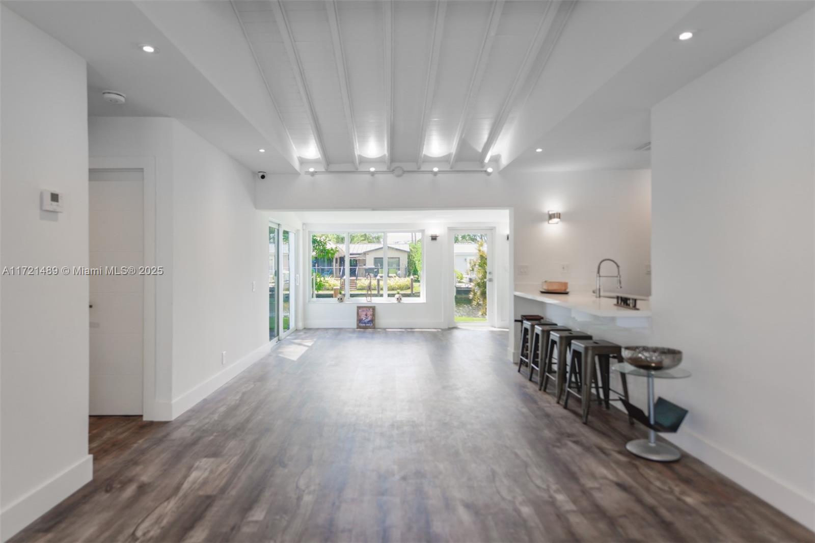 SOUTH NEW RIVER ISLES SEC - Residential