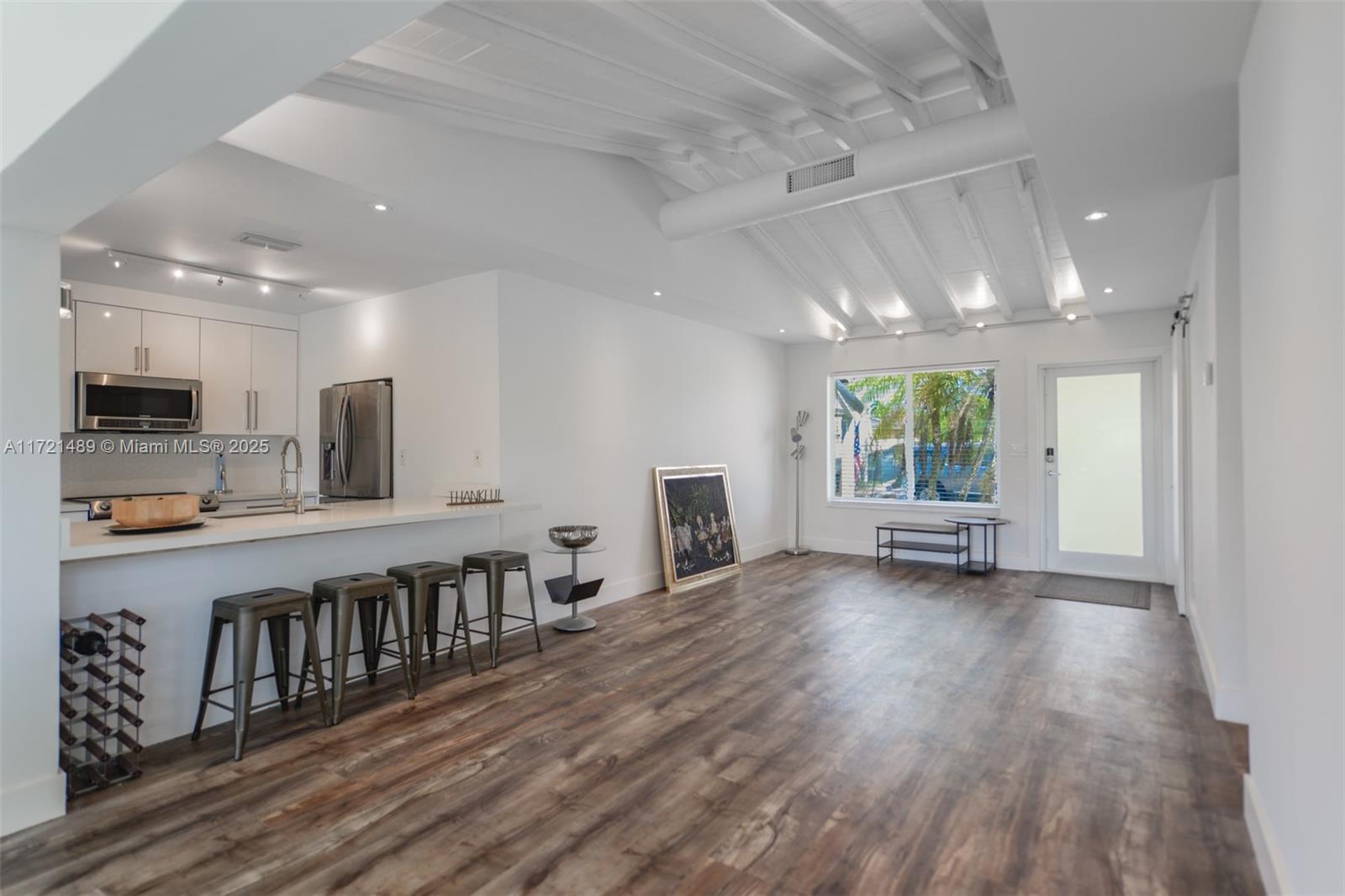 SOUTH NEW RIVER ISLES SEC - Residential