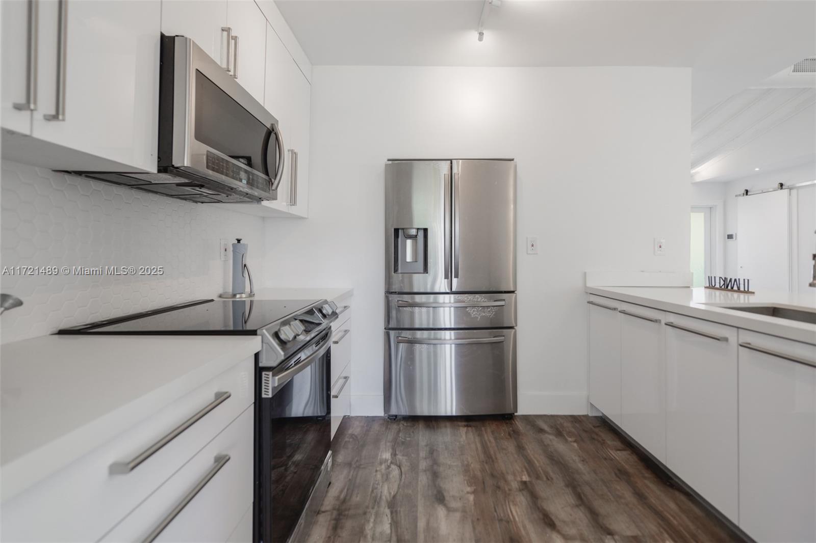 SOUTH NEW RIVER ISLES SEC - Residential