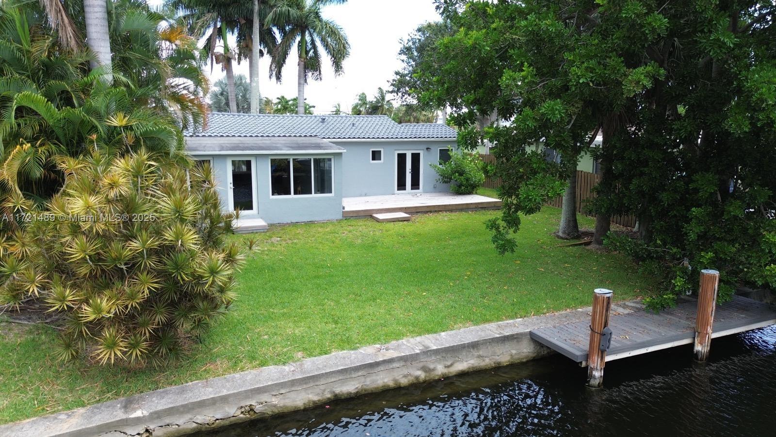 SOUTH NEW RIVER ISLES SEC - Residential