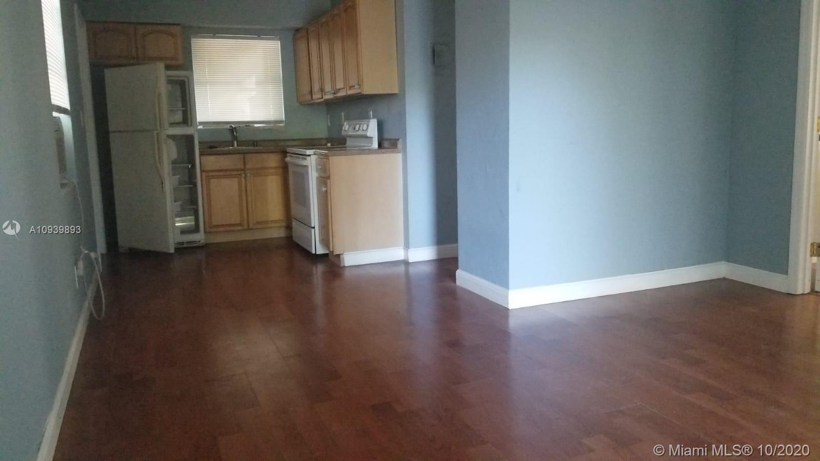 MINIMUM 6 MONTHS AFTER 6 MONTHS RENT WILL BE MONTH TO MONTH. 2/1 $1,350 MOVE IN NOVEMBER 1,2020. ONLY FIRST MONTH AND 1 DEPOSIT REQUIRED. PLEASE CALL LISTING AGENT FOR APPOINTMENT.