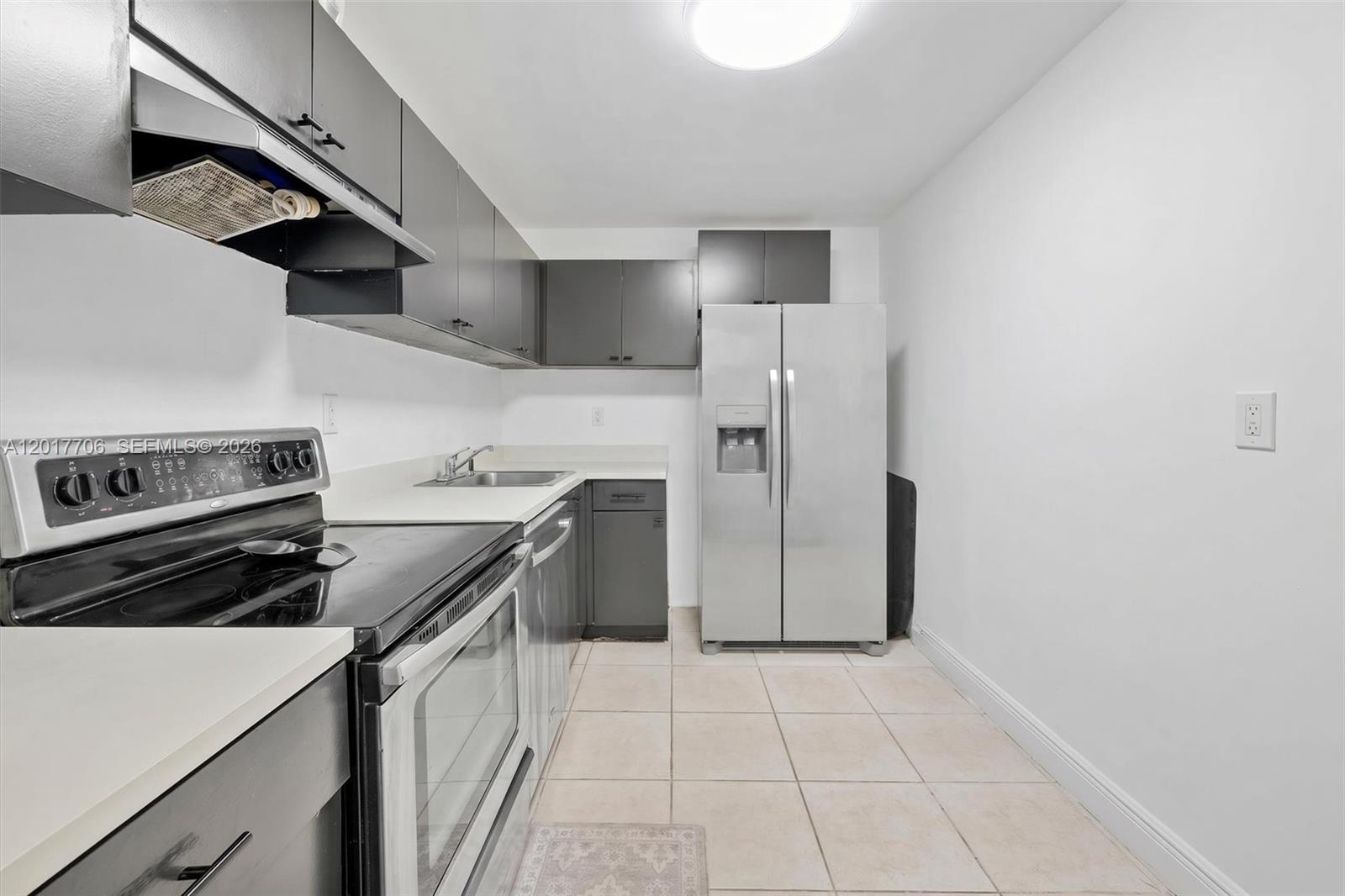 BAYVIEW PALMS CONDO - Residential