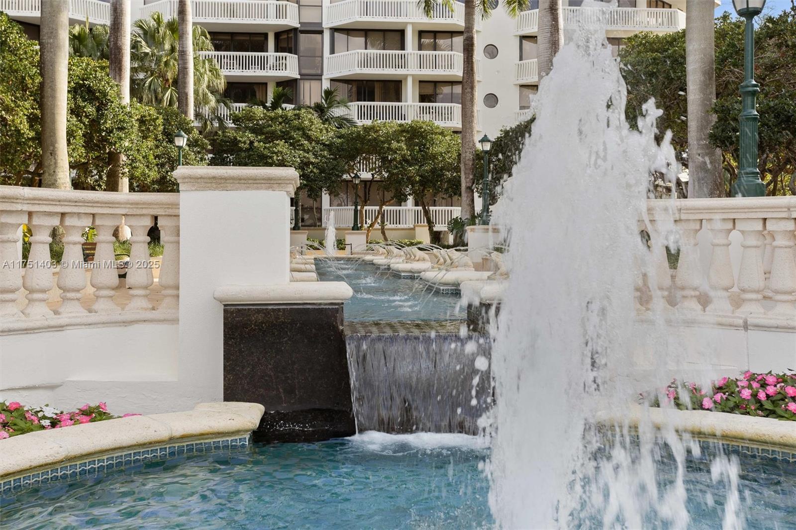 2000 ISL BLVD WILLIAMS IS - Residential