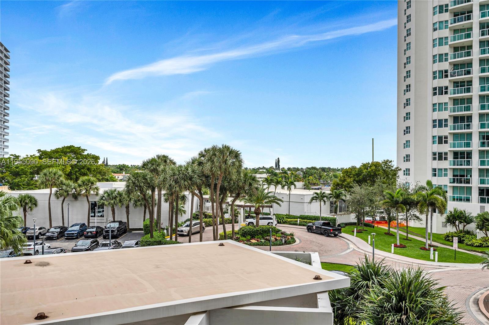 HAMPTONS WEST CONDO - Residential