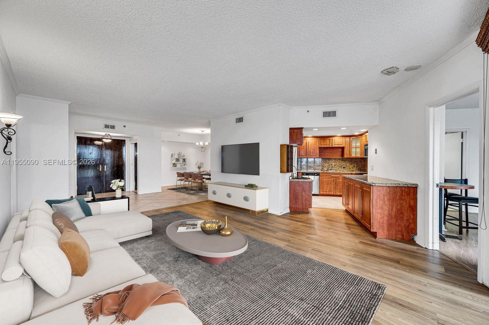 HAMPTONS WEST CONDO - Residential