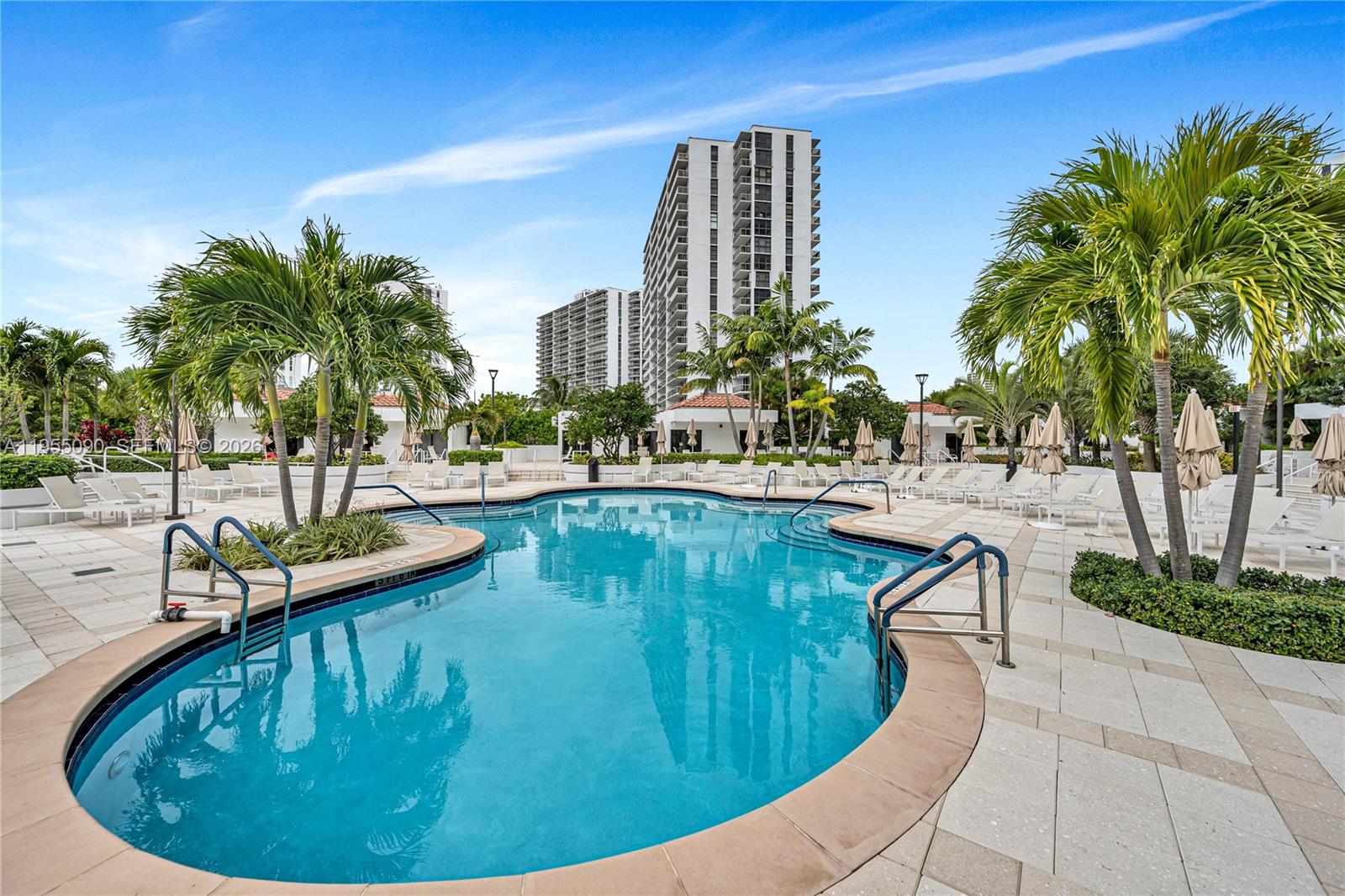 HAMPTONS WEST CONDO - Residential