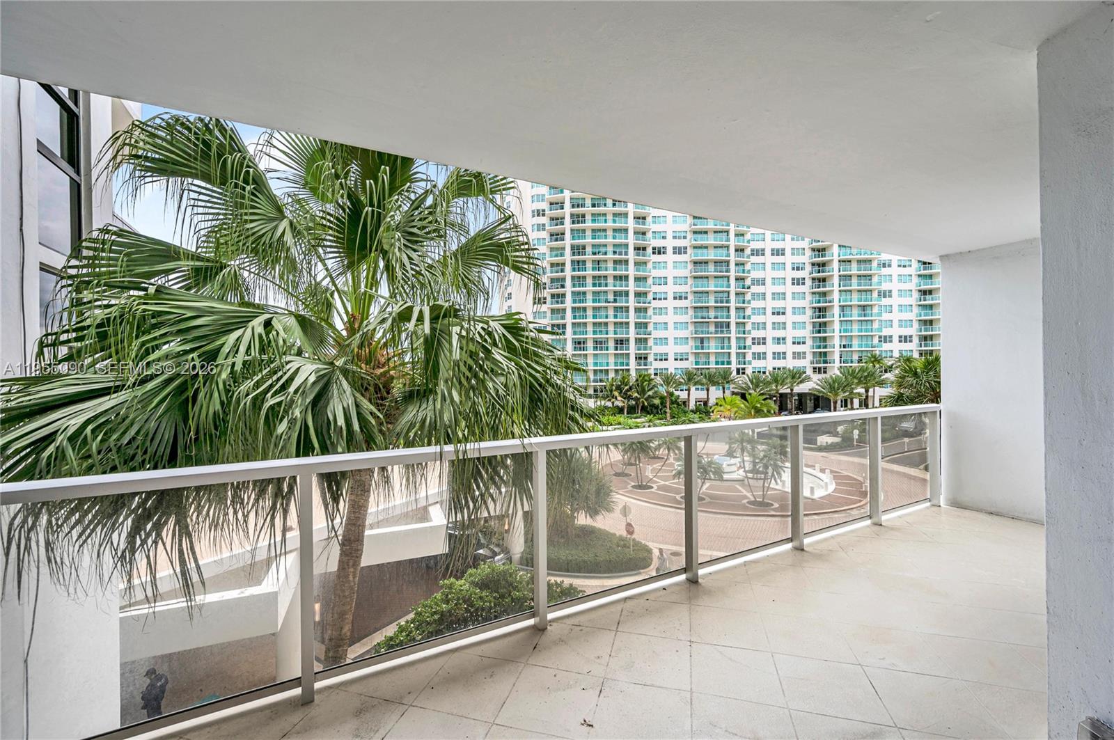 HAMPTONS WEST CONDO - Residential