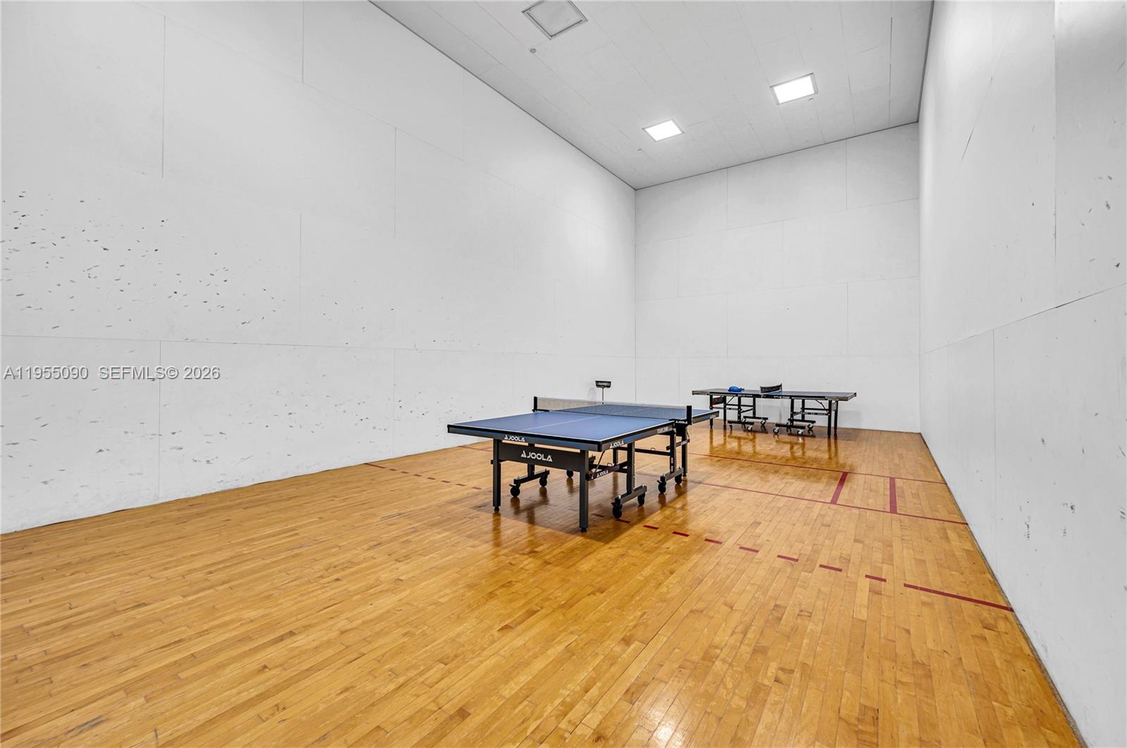 HAMPTONS WEST CONDO - Residential