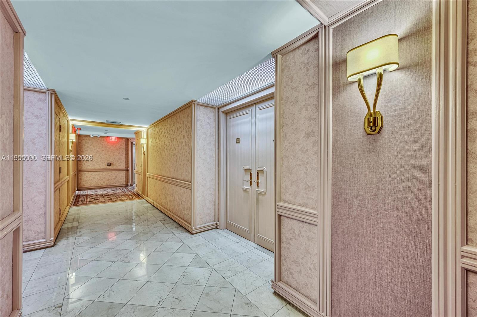 HAMPTONS WEST CONDO - Residential