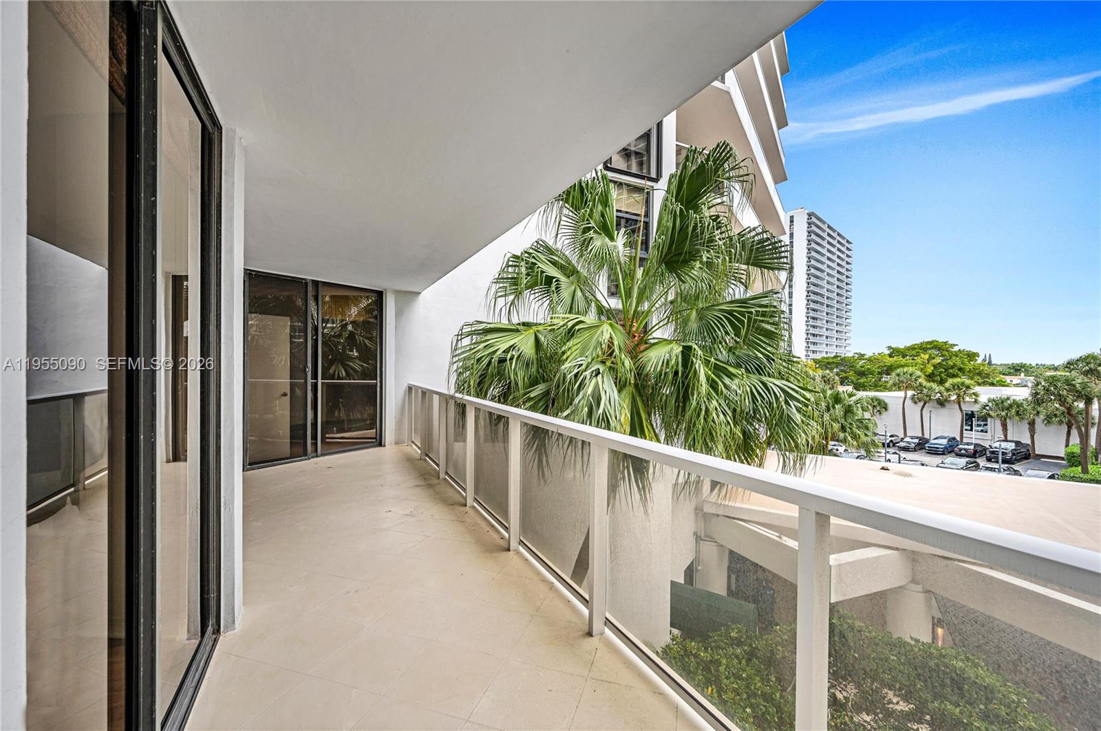 HAMPTONS WEST CONDO - Residential