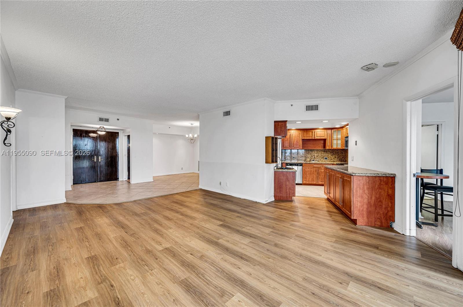 HAMPTONS WEST CONDO - Residential