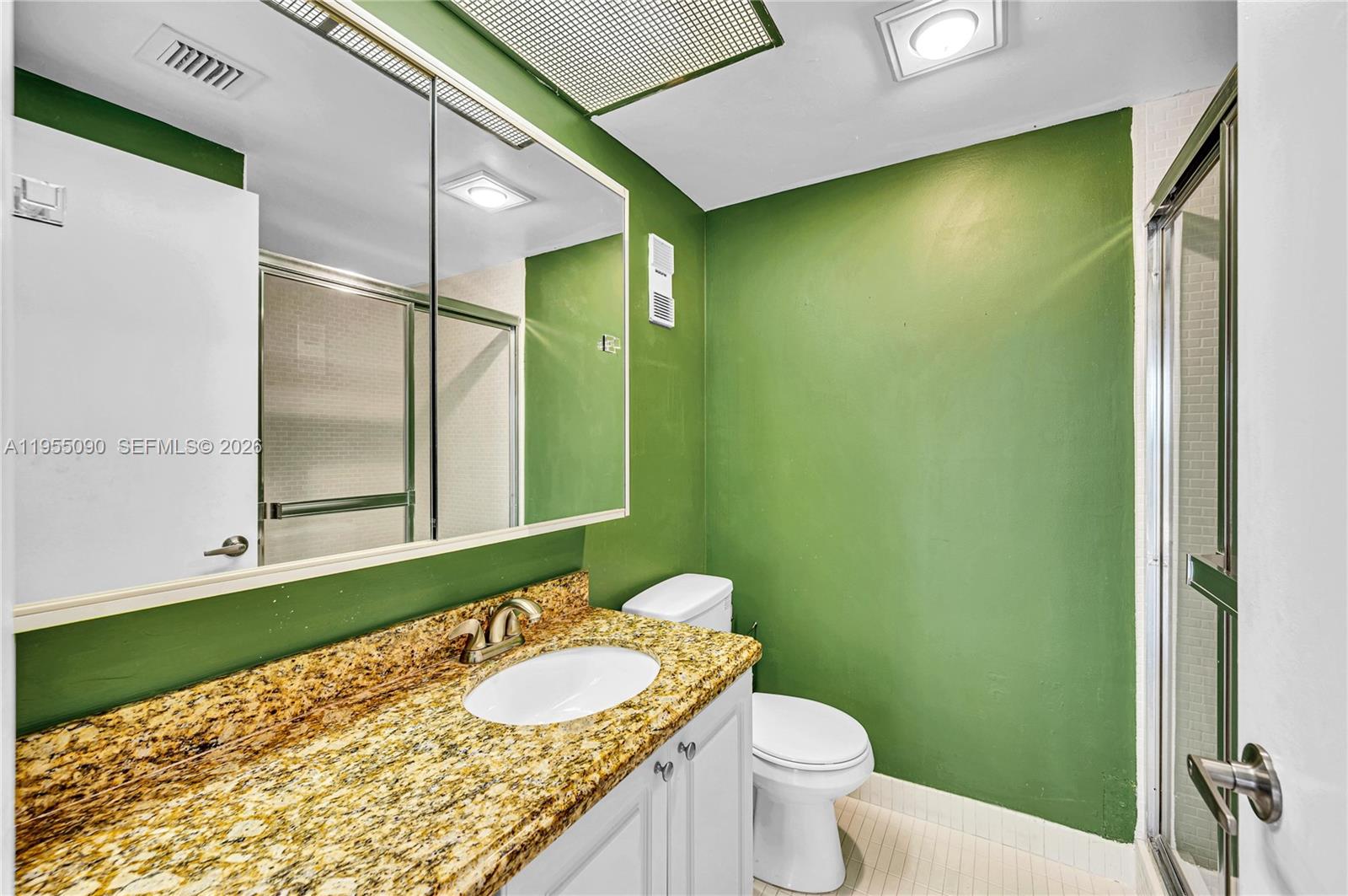 HAMPTONS WEST CONDO - Residential