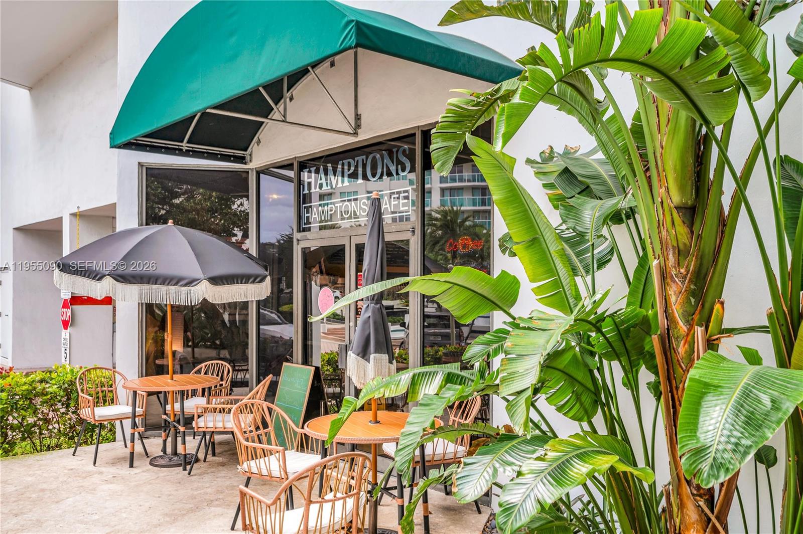 HAMPTONS WEST CONDO - Residential