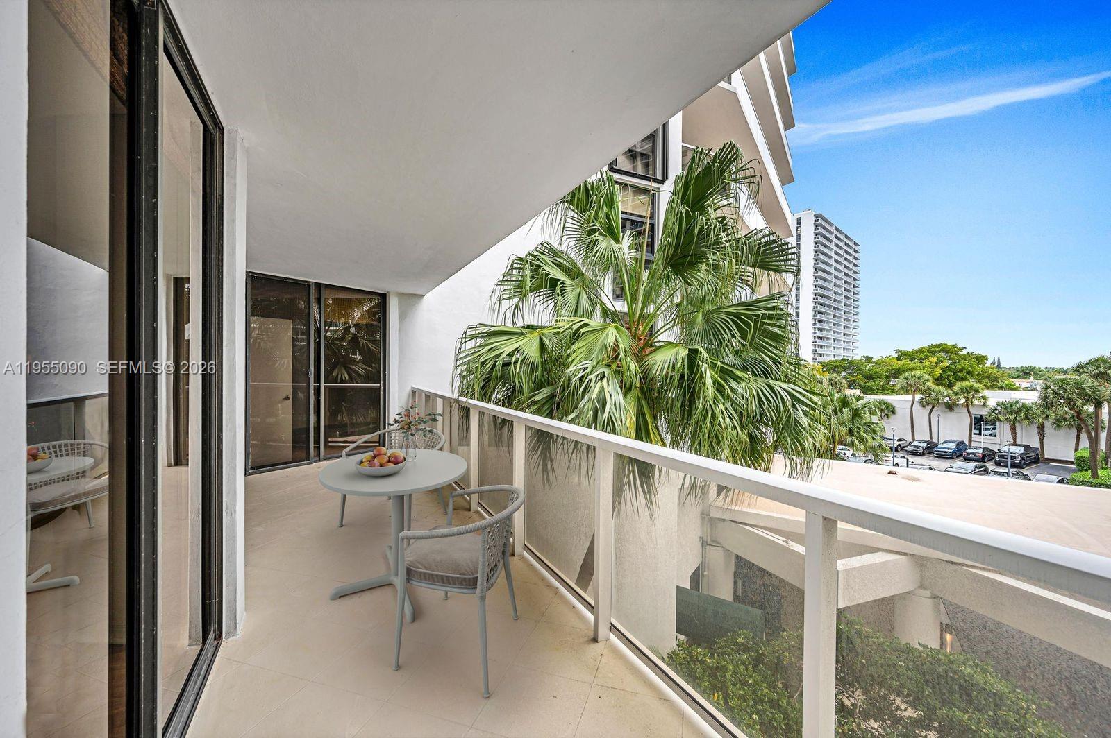 HAMPTONS WEST CONDO - Residential