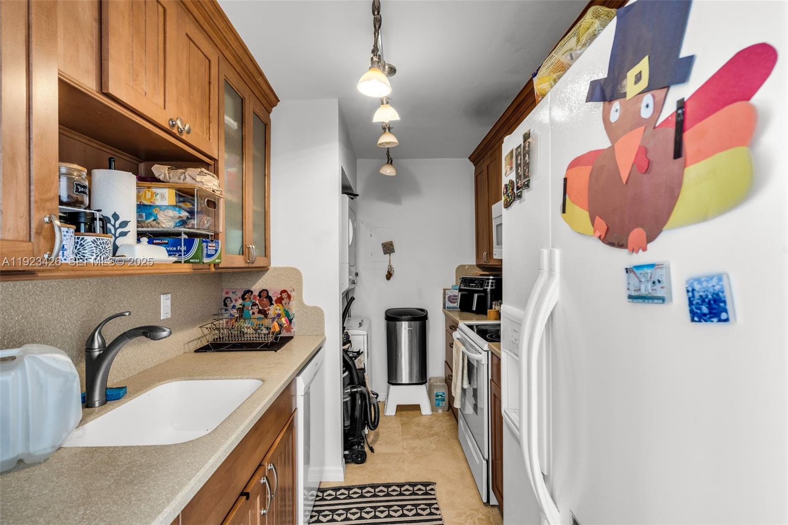 SOLIMAR CONDO OF KEY BISC - Residential Lease