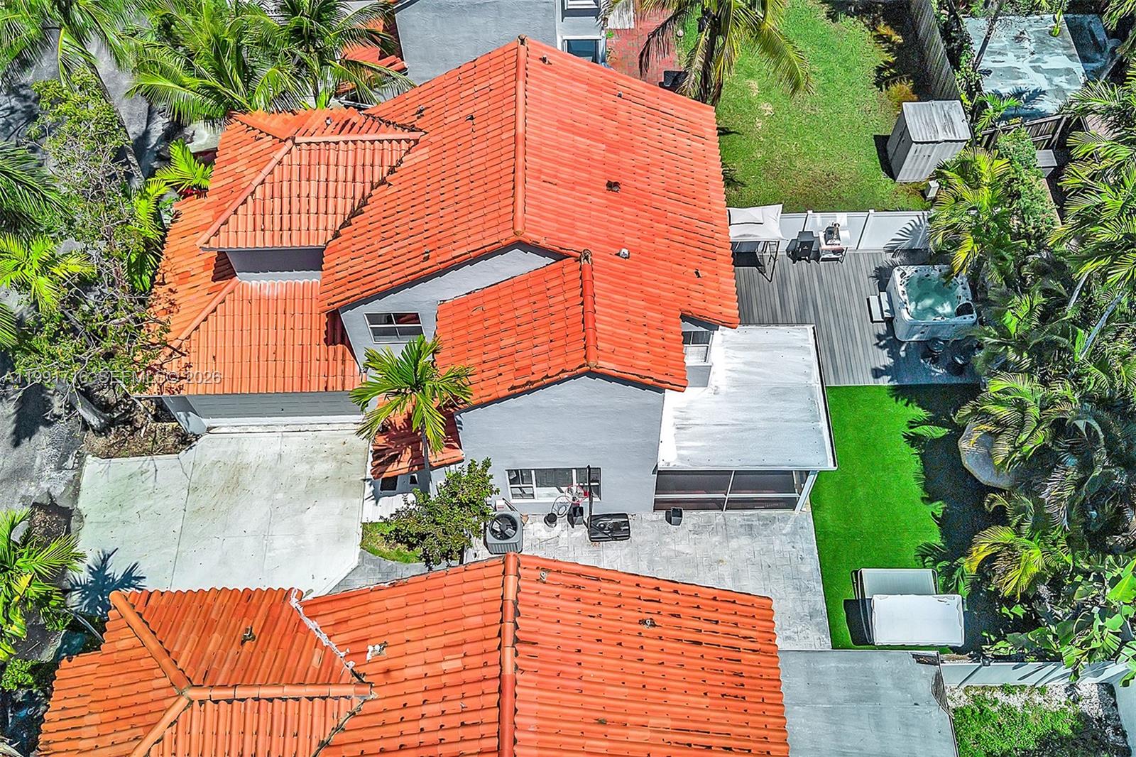 EMERALD POINTE - Residential