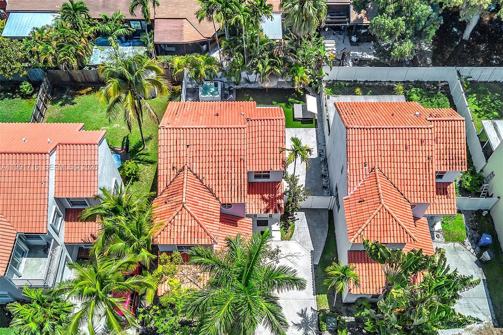 EMERALD POINTE - Residential