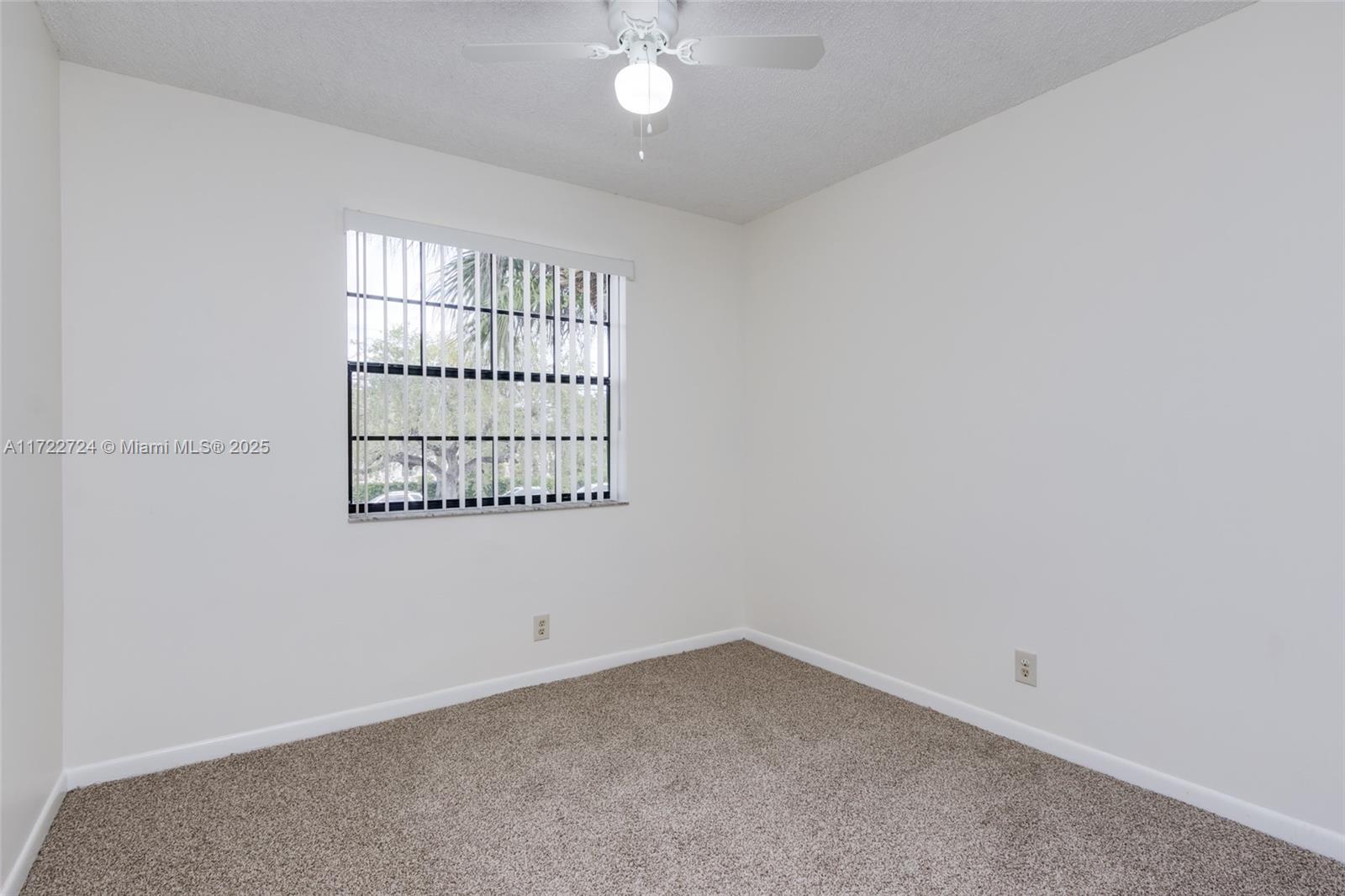 GRENADIER TRACE I CONDO - Residential