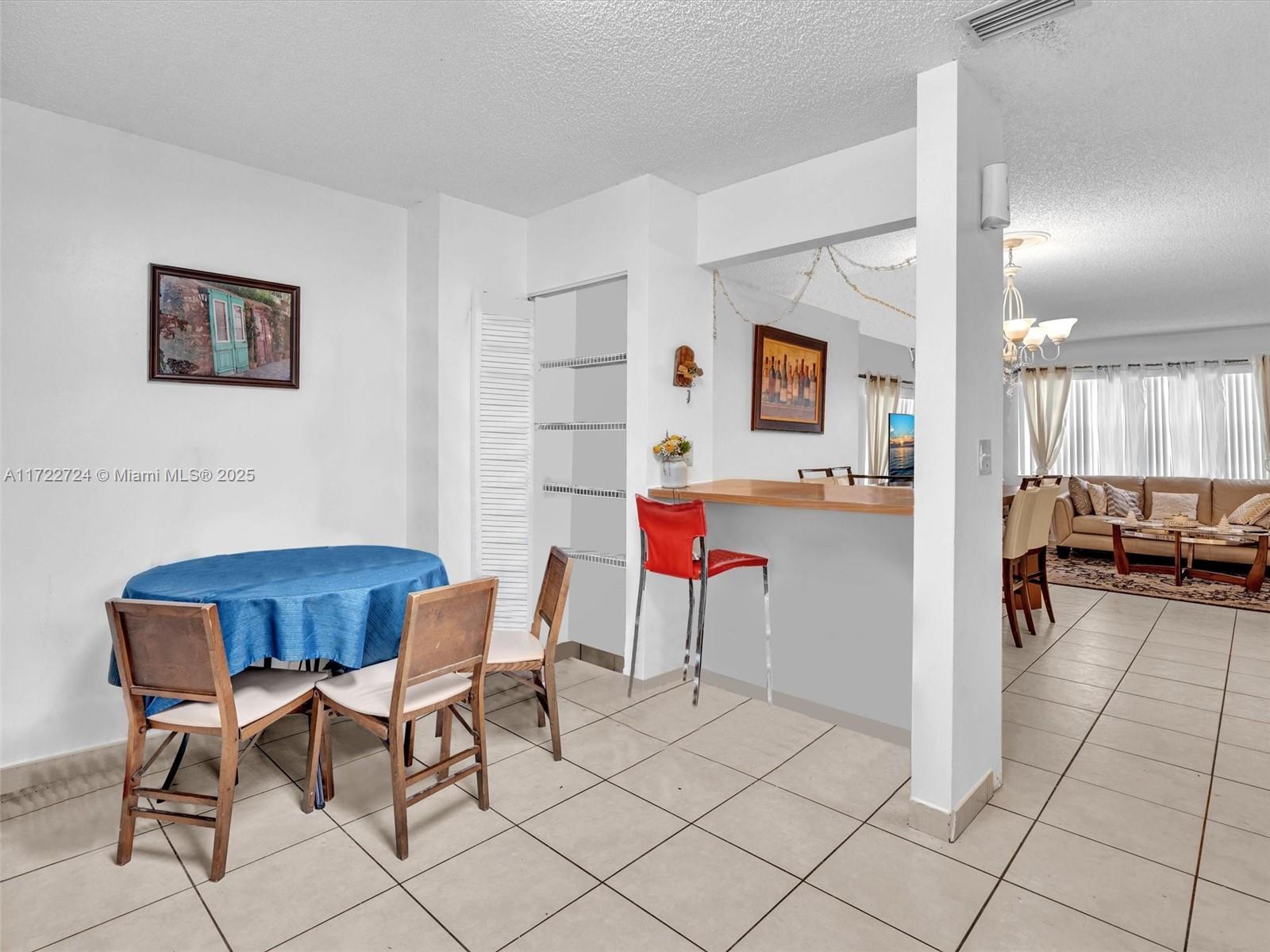 GRENADIER TRACE I CONDO - Residential