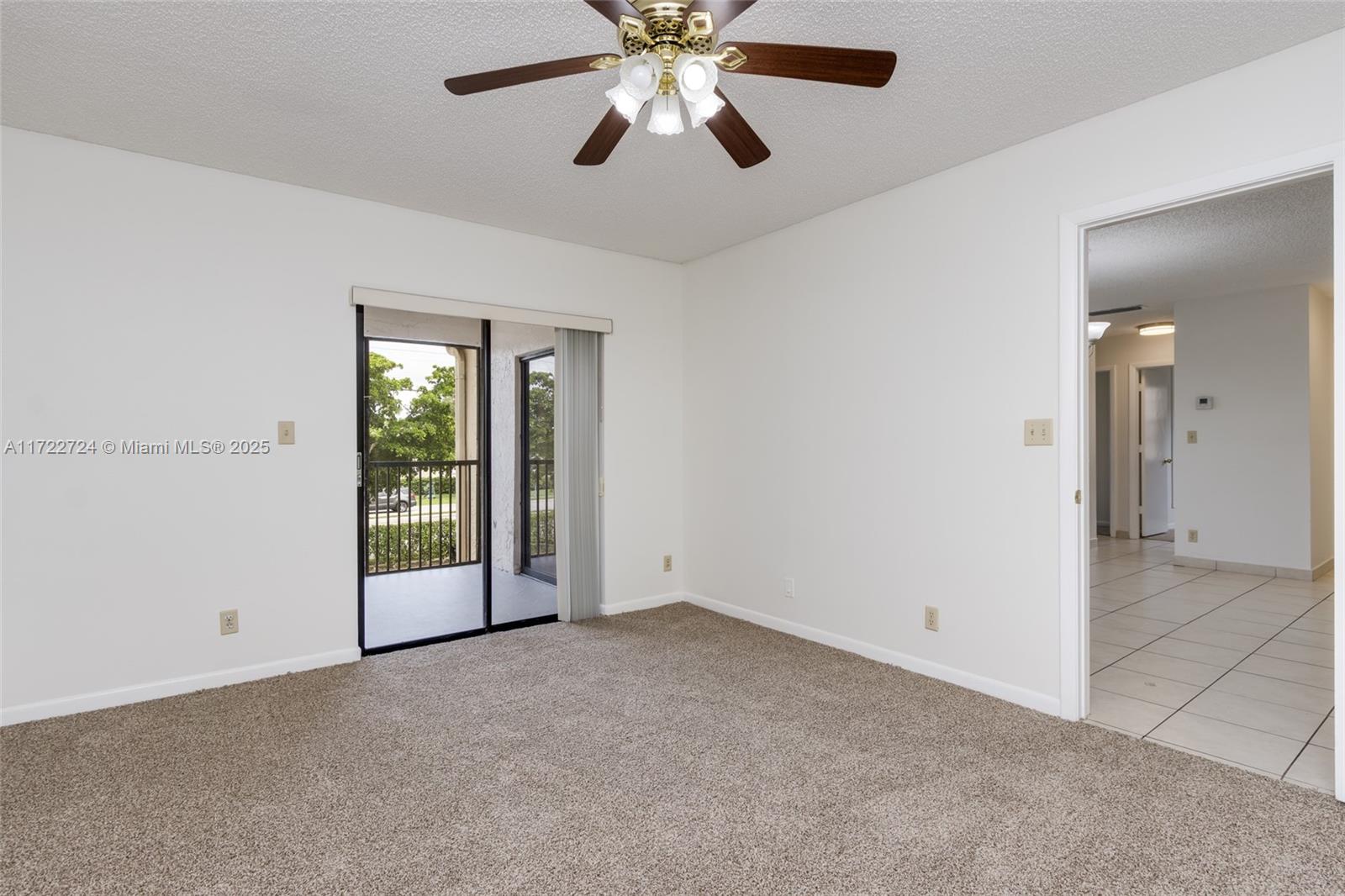 GRENADIER TRACE I CONDO - Residential