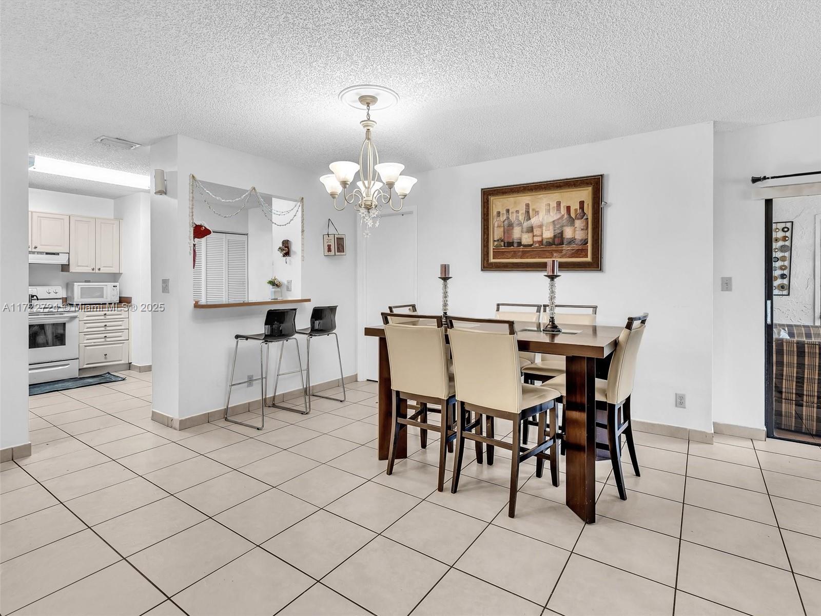 GRENADIER TRACE I CONDO - Residential