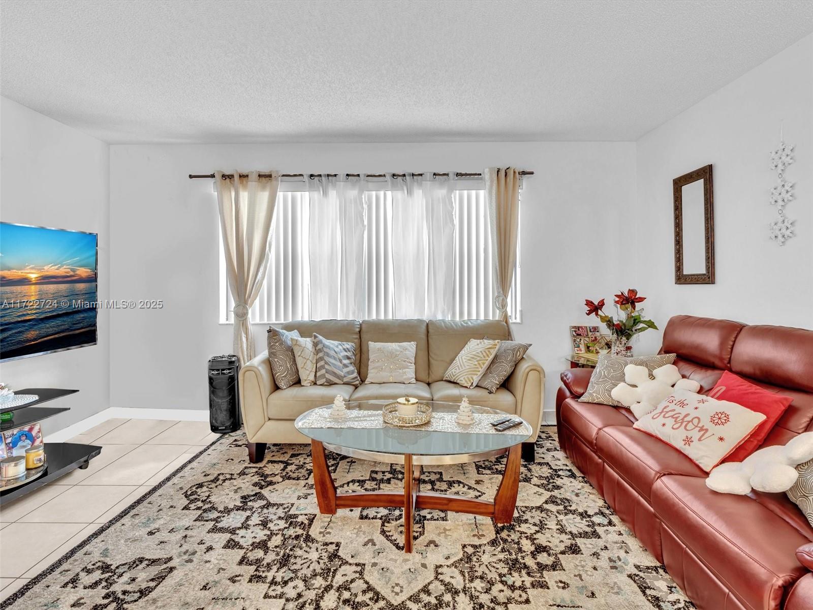 GRENADIER TRACE I CONDO - Residential