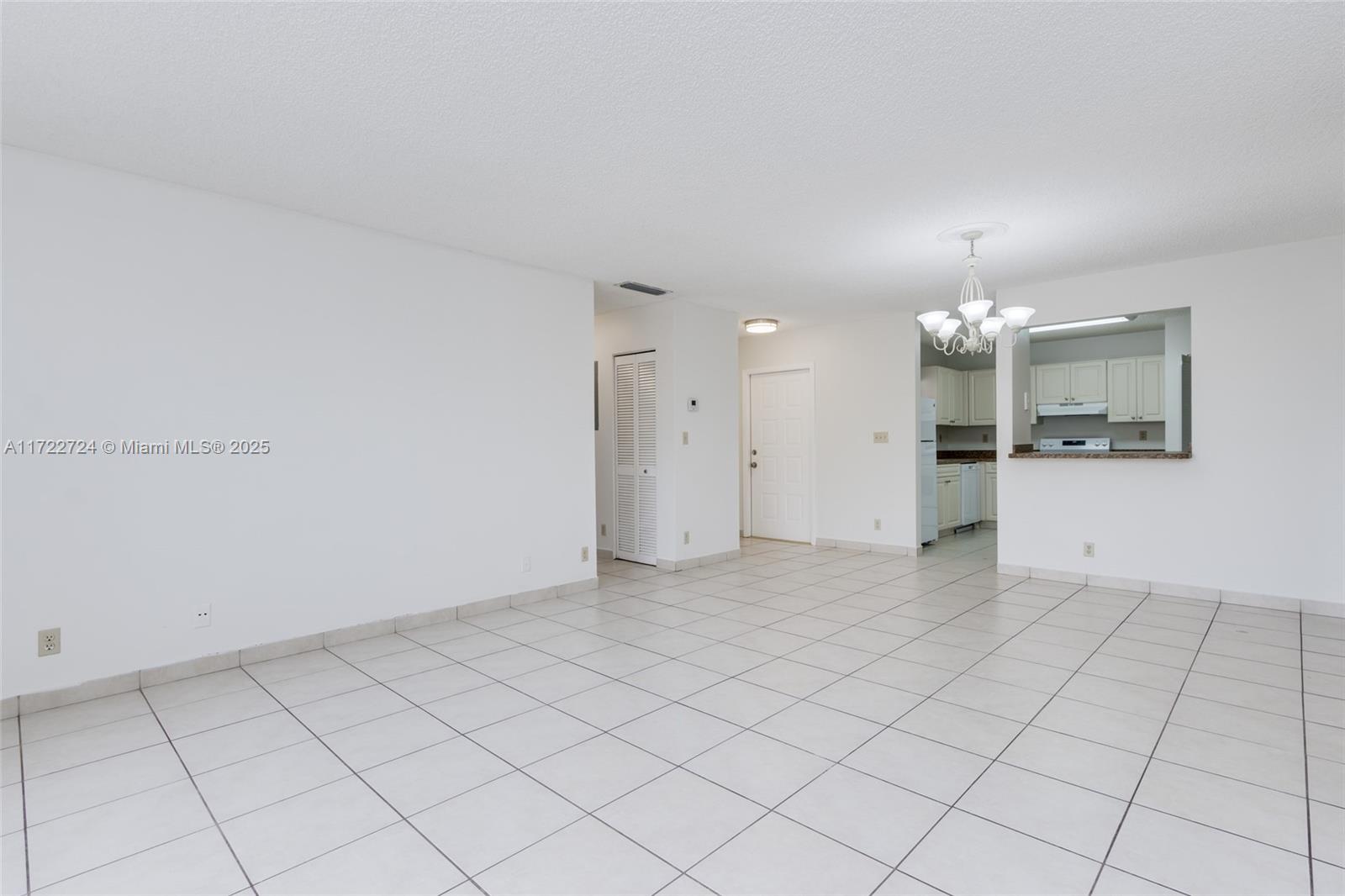 GRENADIER TRACE I CONDO - Residential