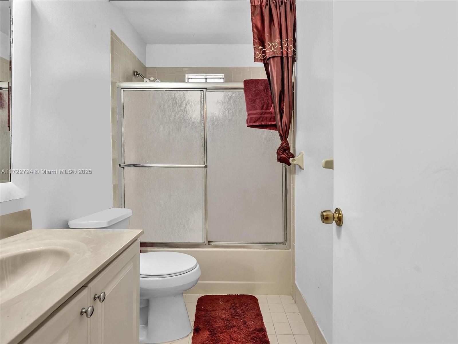 GRENADIER TRACE I CONDO - Residential
