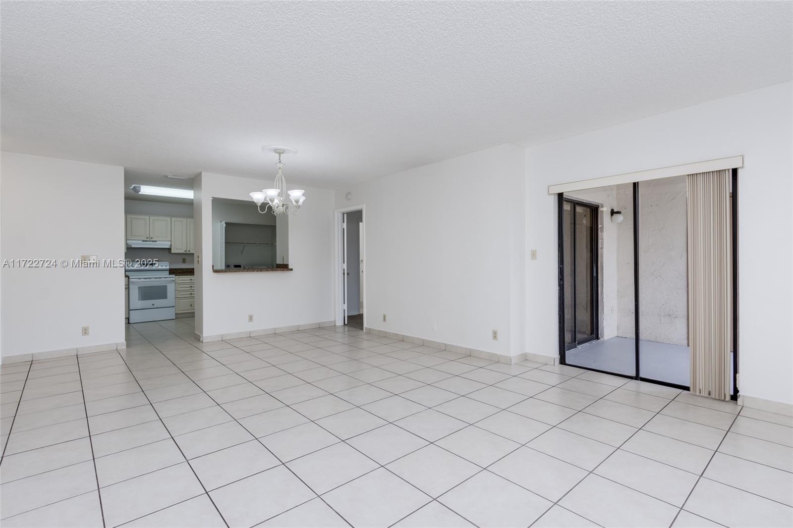 GRENADIER TRACE I CONDO - Residential