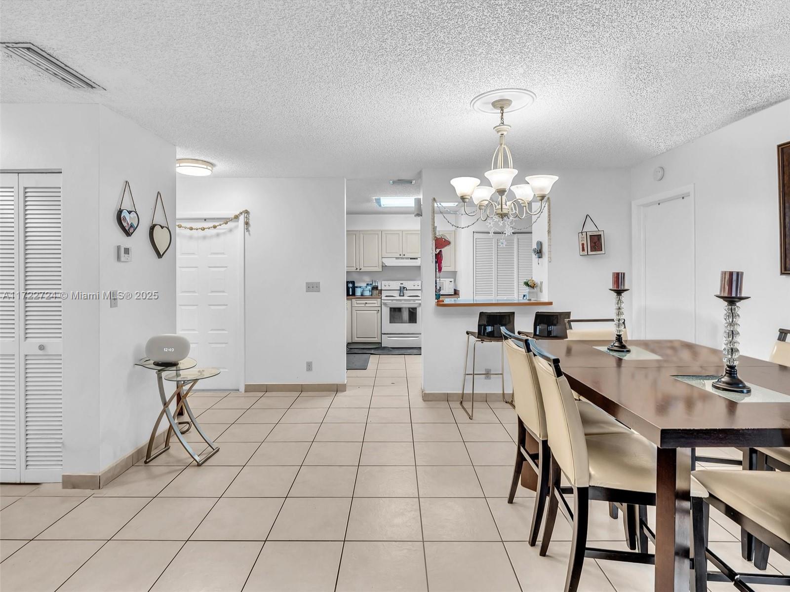GRENADIER TRACE I CONDO - Residential
