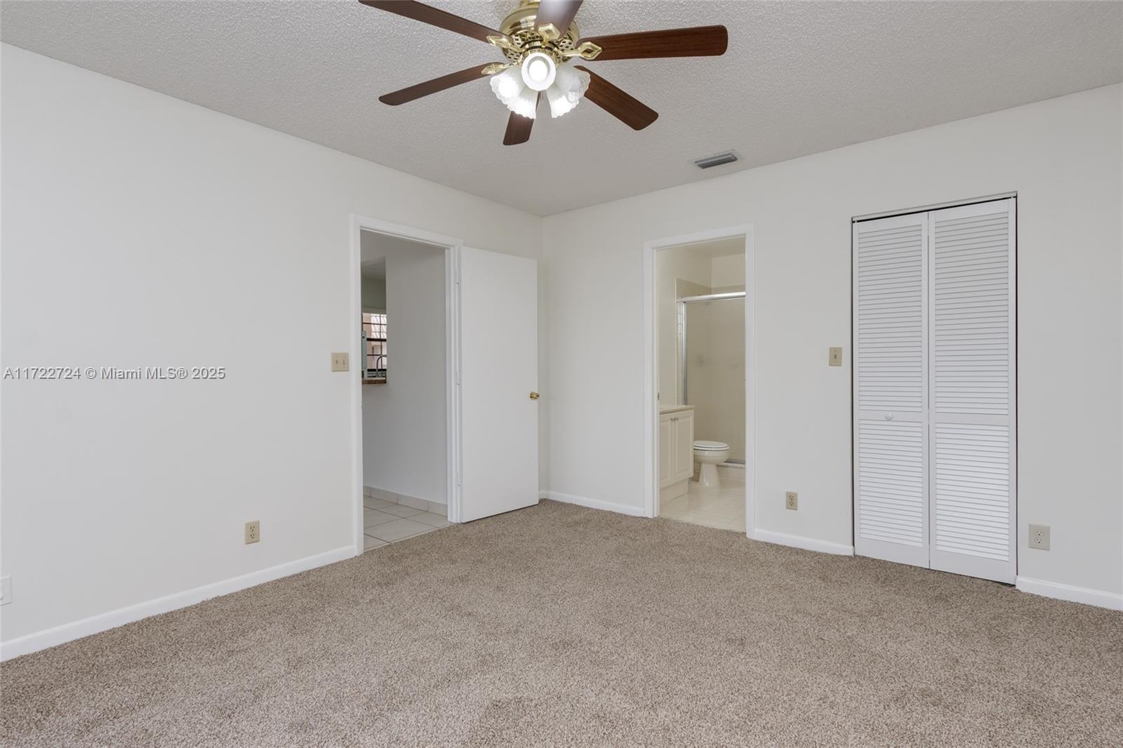 GRENADIER TRACE I CONDO - Residential