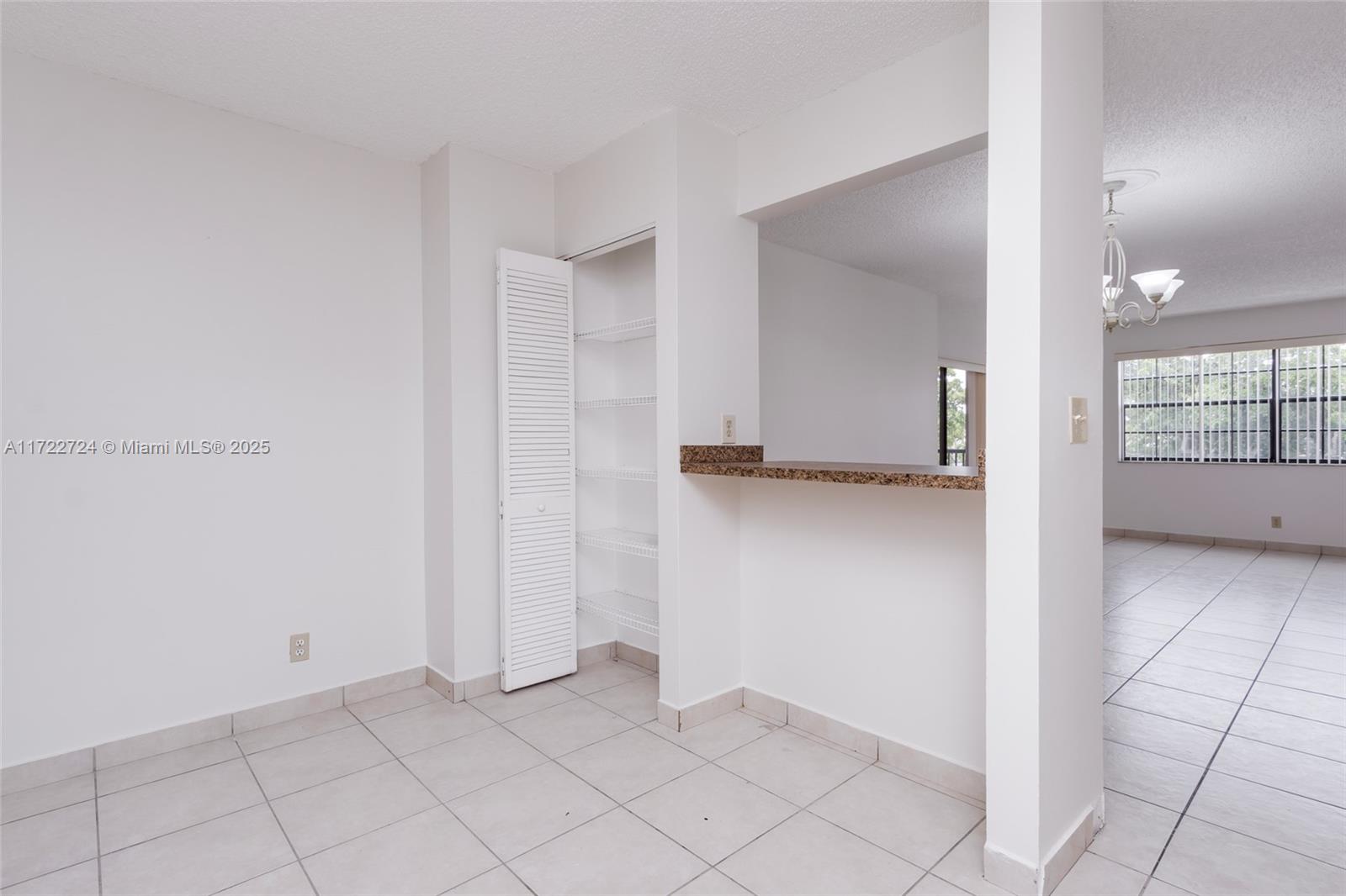 GRENADIER TRACE I CONDO - Residential