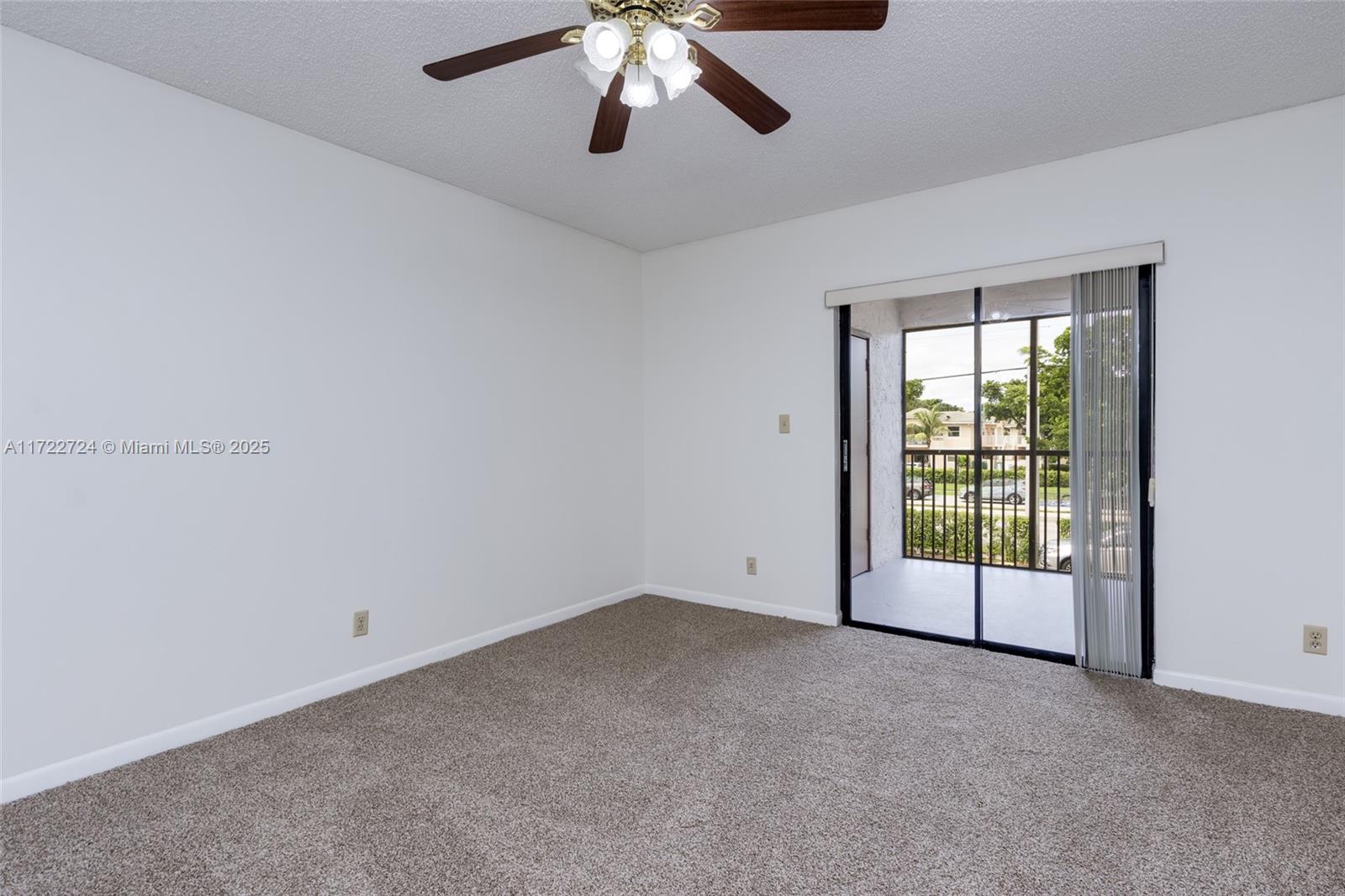 GRENADIER TRACE I CONDO - Residential