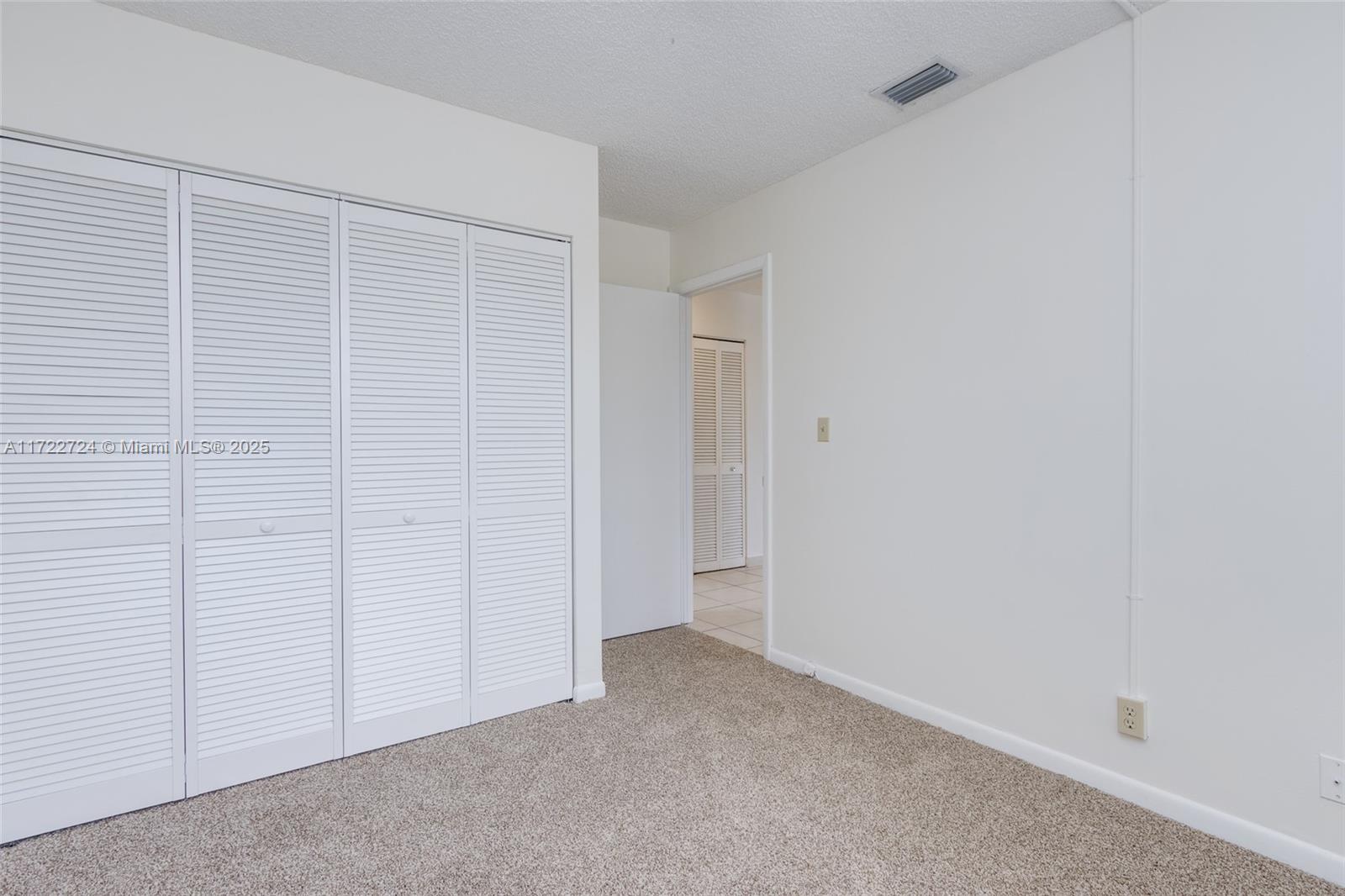 GRENADIER TRACE I CONDO - Residential