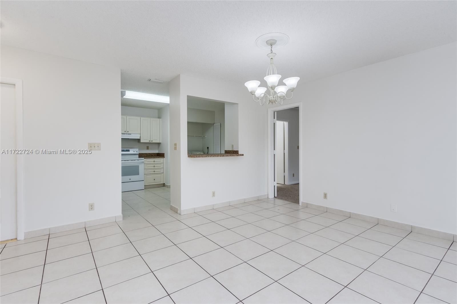 GRENADIER TRACE I CONDO - Residential