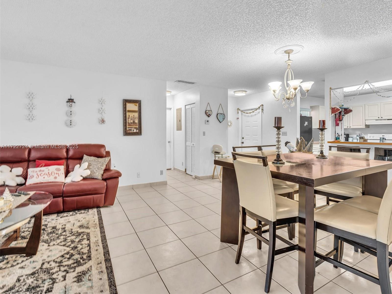 GRENADIER TRACE I CONDO - Residential