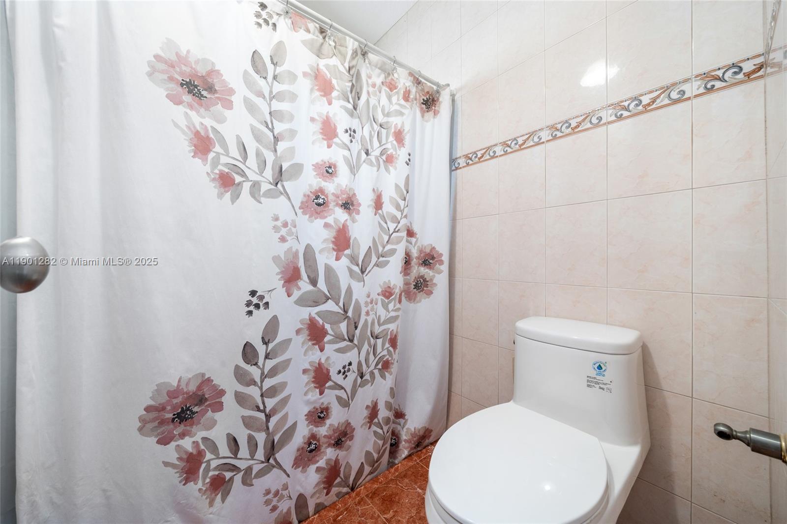 BOULEVARD WEST - Residential