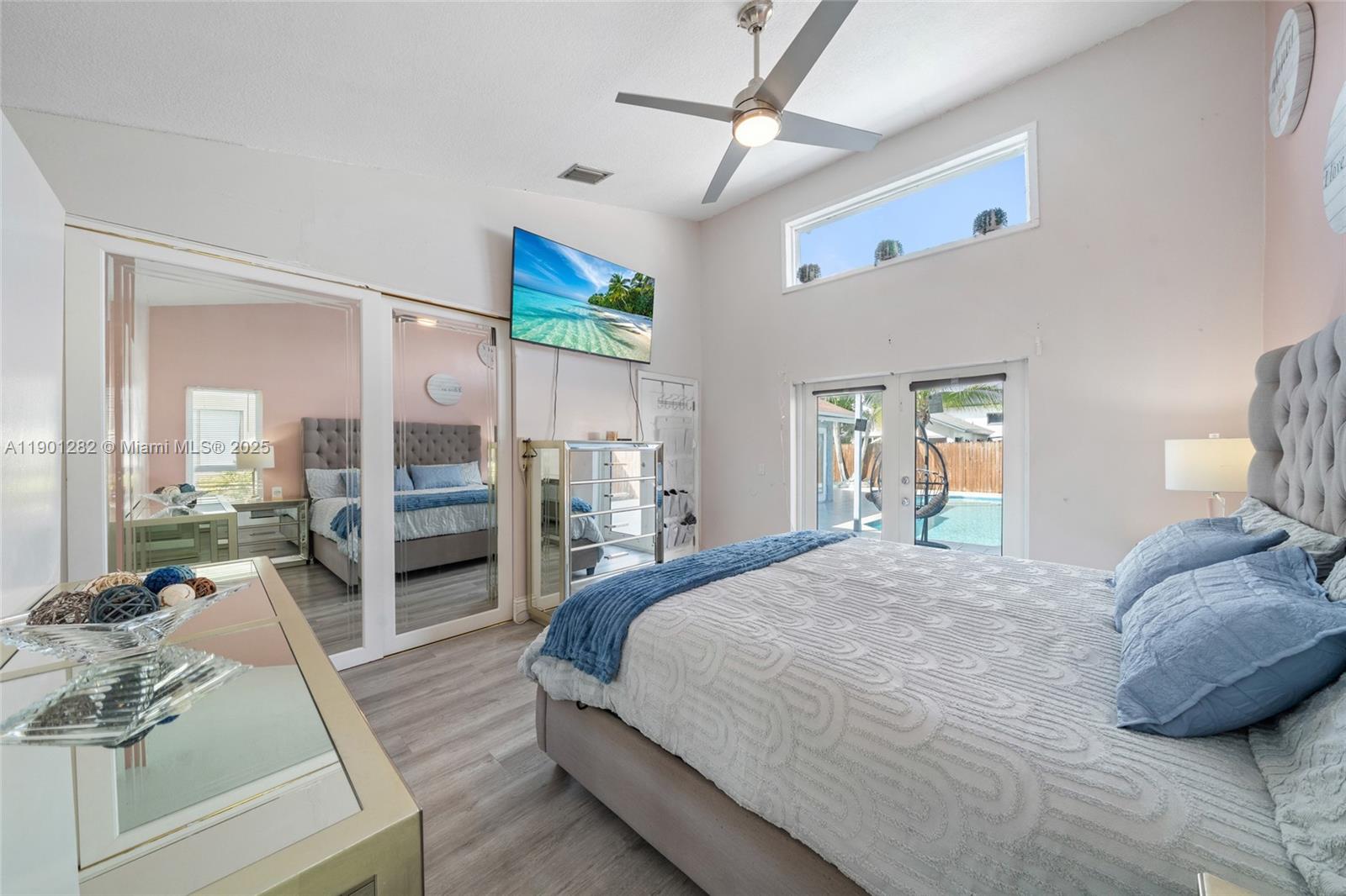 BOULEVARD WEST - Residential