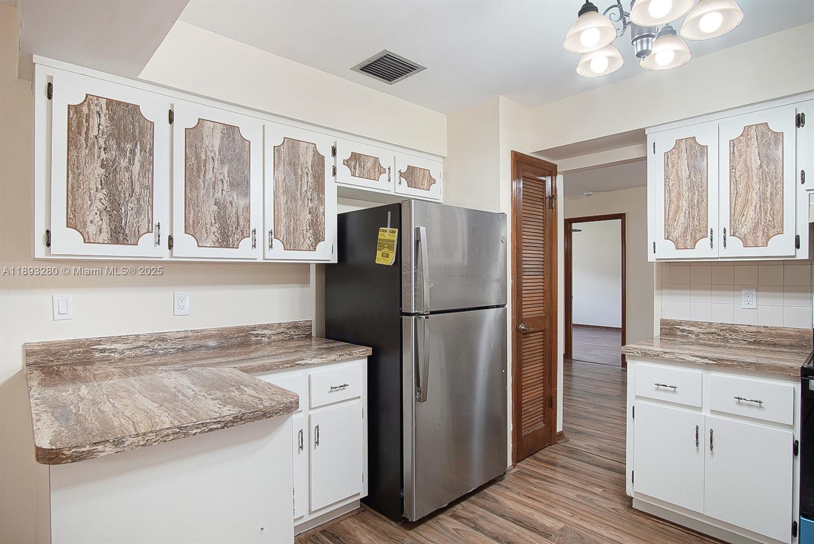 PORT ST LUCIE SECTION 6 - Residential Lease