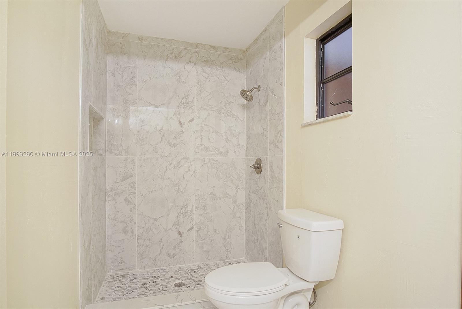 PORT ST LUCIE SECTION 6 - Residential Lease