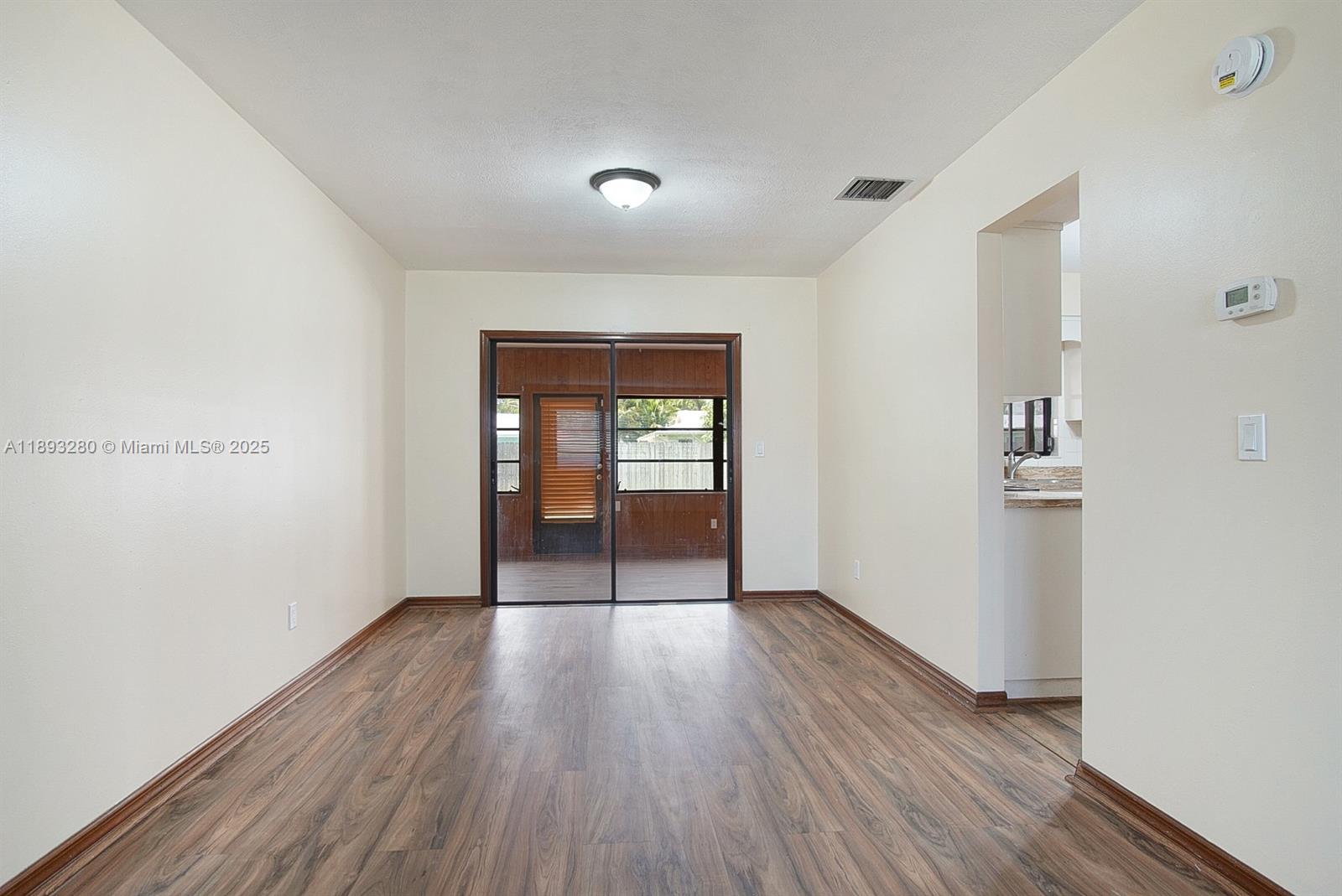 PORT ST LUCIE SECTION 6 - Residential Lease