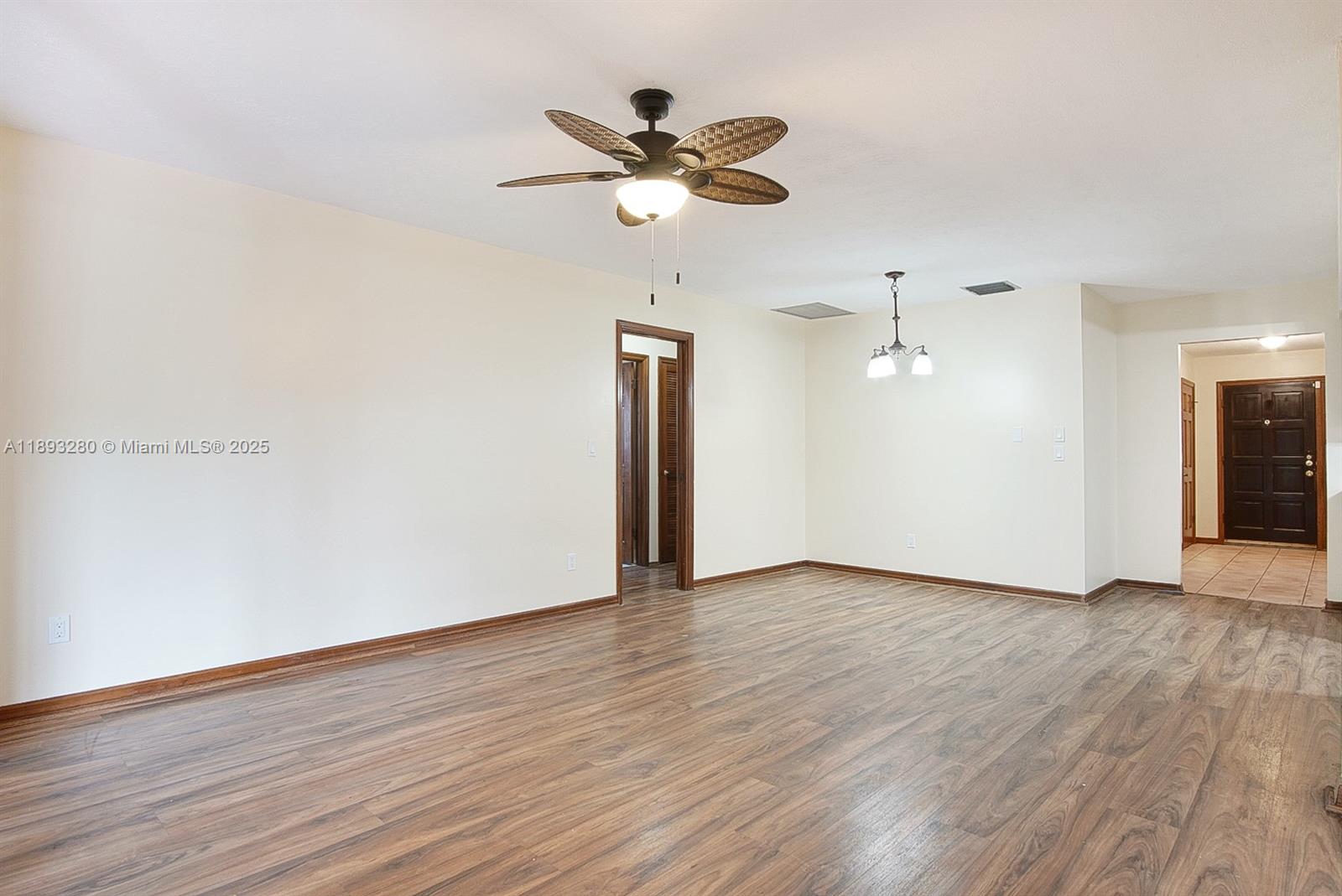 PORT ST LUCIE SECTION 6 - Residential Lease