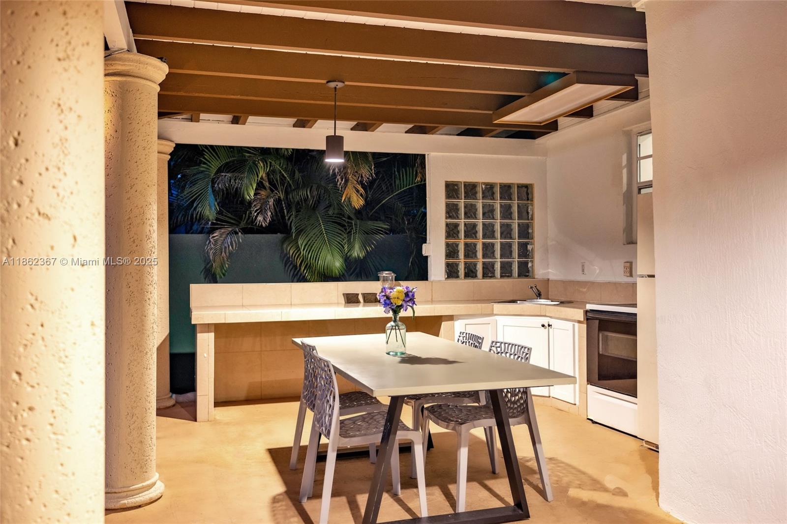 BRICKELL ESTATES - Residential Lease