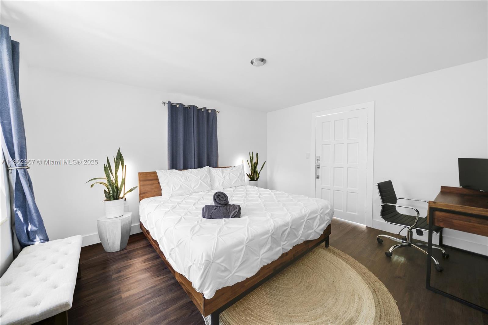 BRICKELL ESTATES - Residential Lease