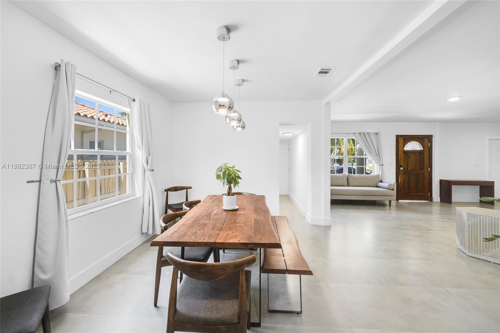 BRICKELL ESTATES - Residential Lease