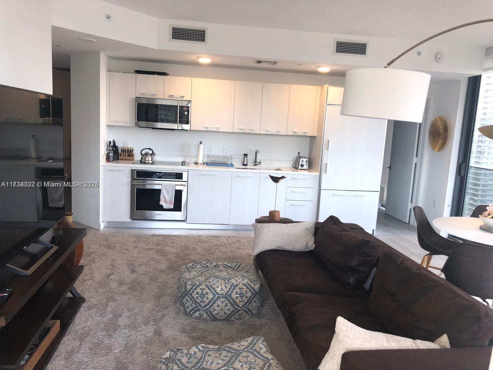 55 SW 9th St 3503