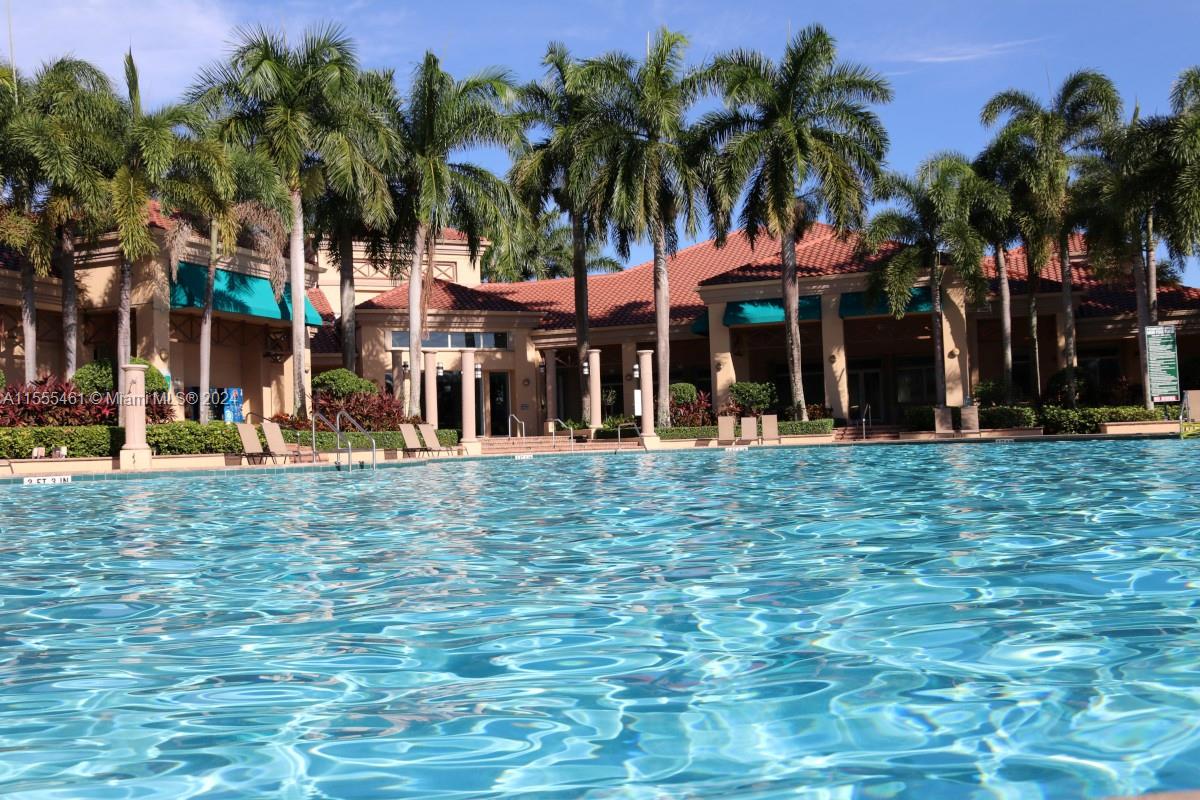 PEMBROKE FALLS - PHASE 1 - Residential