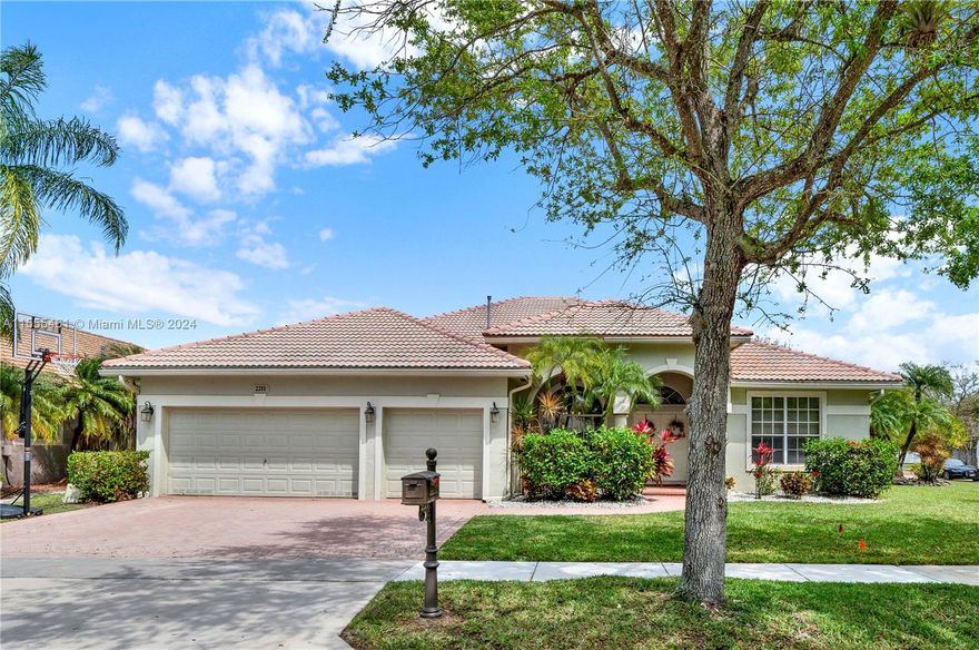 Welcome to an exquisite 4 bedrooms, 3 full bathrooms, corner lot, 3 car garage, one story oasis in the highly sought-after Majestic Bay neighborhood within Pembroke Falls. Private screened in freeform pool offers a perfect blend of elegance and comfort with plenty of fenced in yard space. With a split floorplan, the owners suite is a true retreat featuring an additional space for an office and/or sitting area with direct access to the patio and pool. Its ensuite bathroom is a sanctuary of relaxation with two stand alone sink vanities, a soaking freestanding tub and a separate walk-in shower. The heart of this home lies in the bright open kitchen and family room, with triple French doors perfect for hosting gatherings. A true MUST see! Garage refrigerator does not convey. SqFt (liv) 2,598