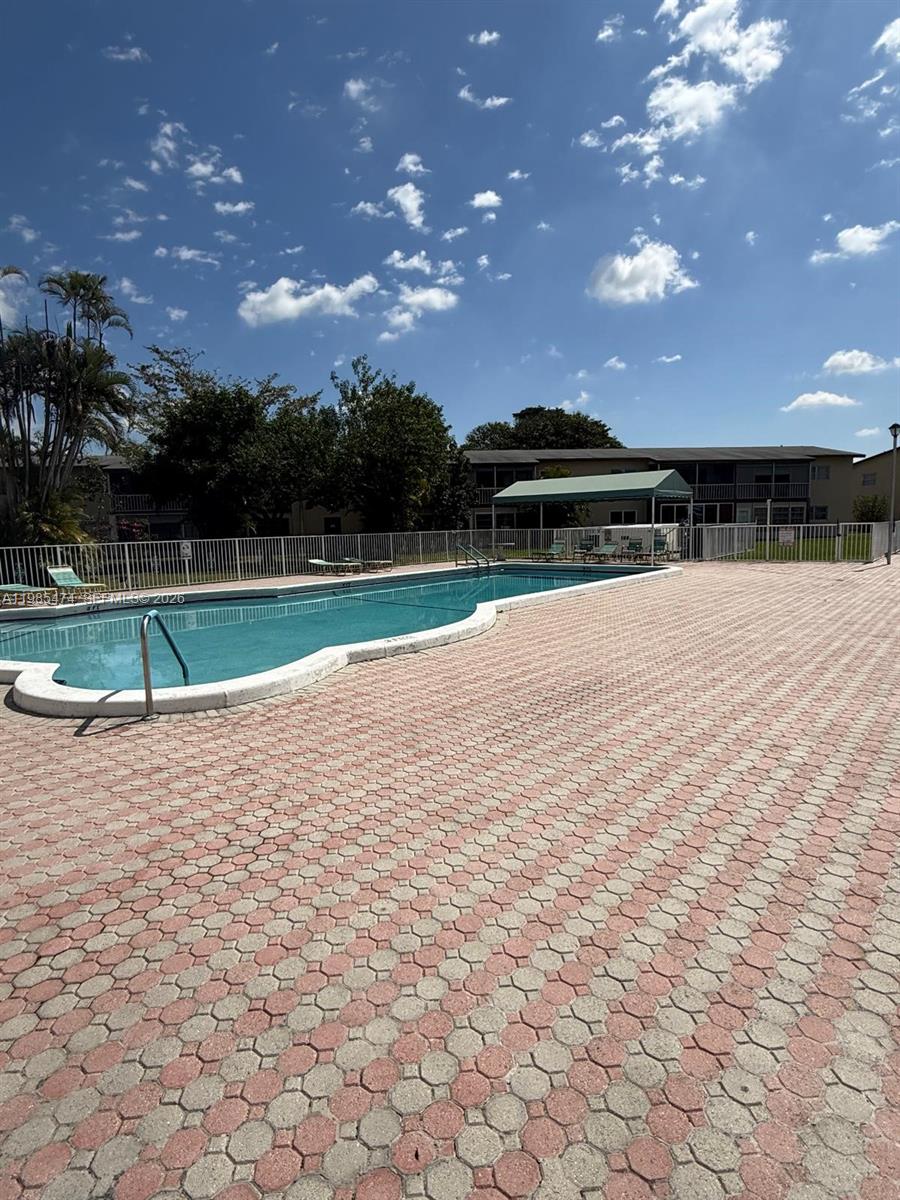 ORIOLE GARDENS 21 CONDO - Residential