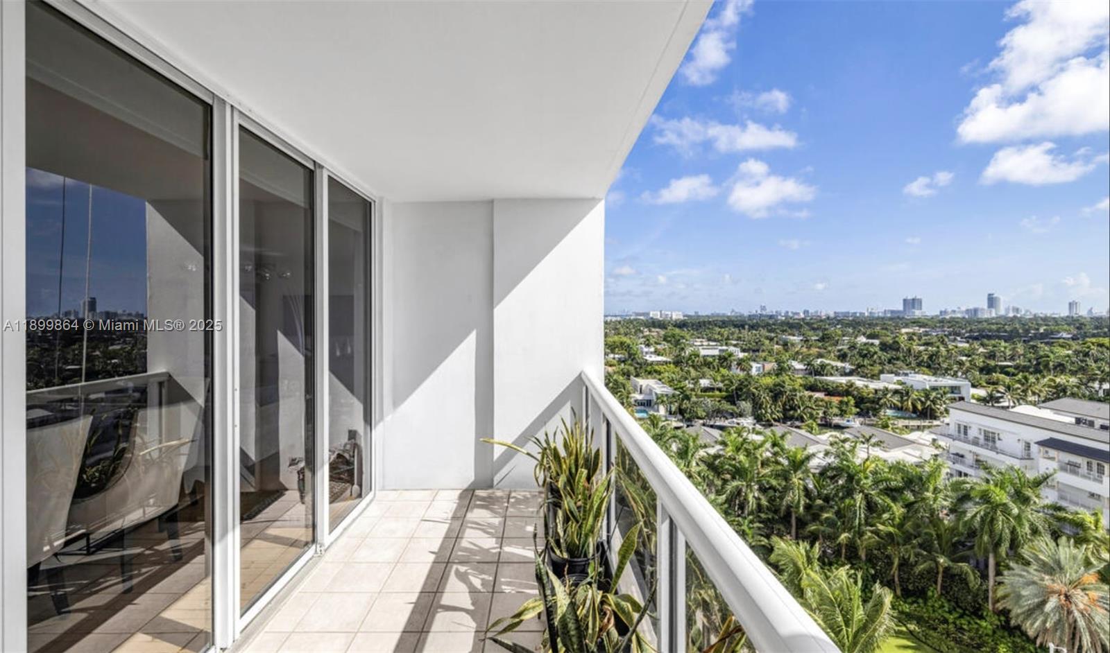 SUNSET HARBOUR NORTH COND - Residential Lease